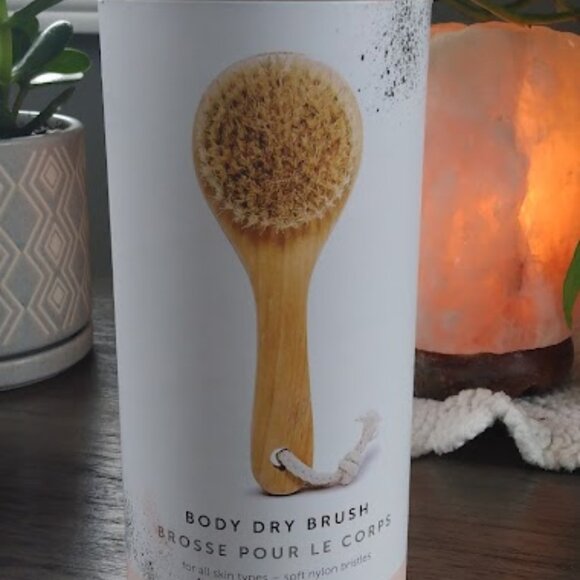Midnight Paloma Dry Body Brush - Picture 5 of 7